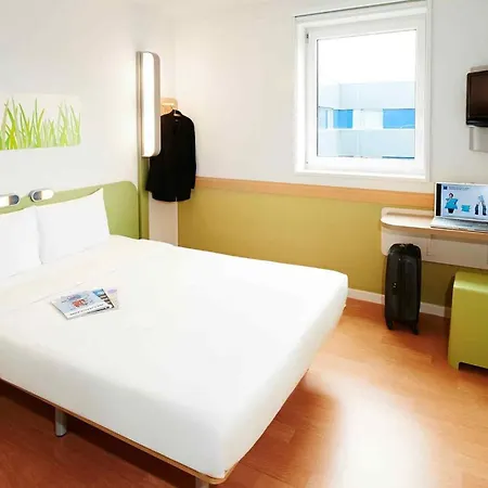 Ibis Budget Nord מלון Châtellerault