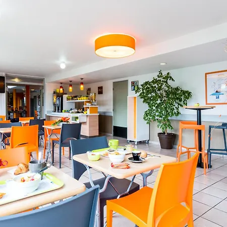 Ibis Budget Nord Шательро